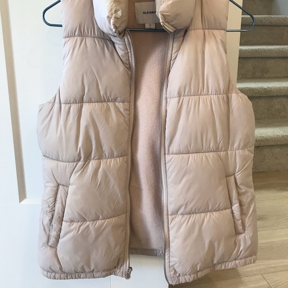 Light pink old navy puffer vest - Picture 1 of 5
